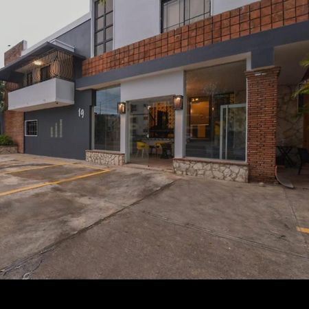 Ph 19 Guesthouse Hotel In Gazcue Saint-Domingue Extérieur photo