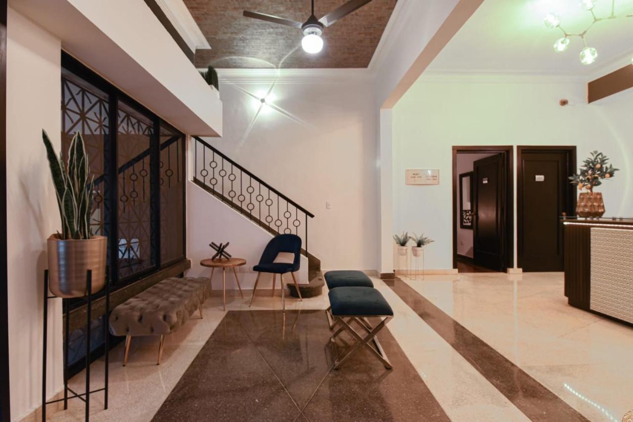 Ph 19 Guesthouse Hotel In Gazcue Saint-Domingue Extérieur photo