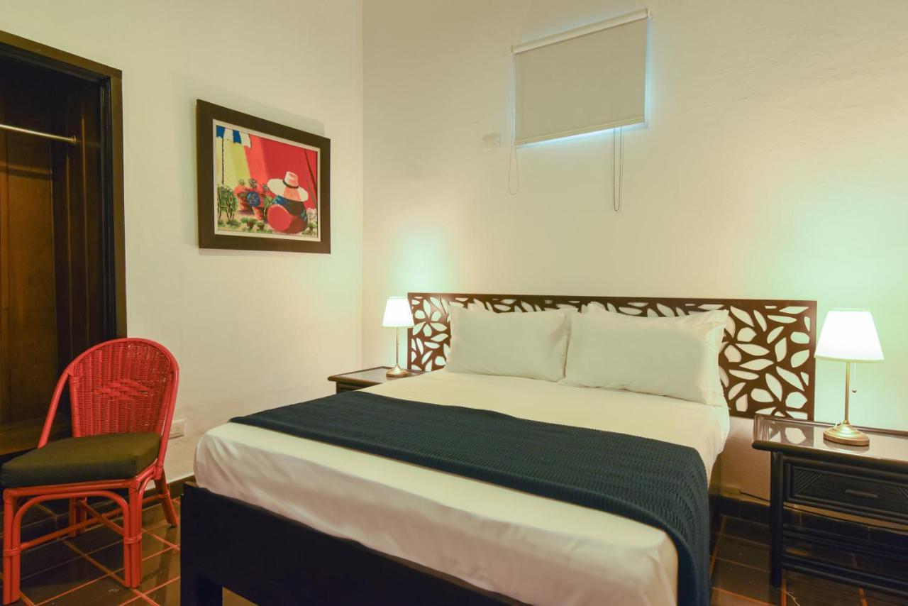 Ph 19 Guesthouse Hotel In Gazcue Saint-Domingue Extérieur photo