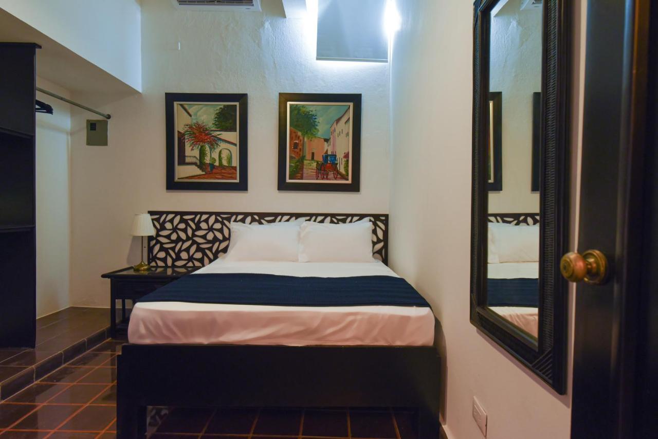 Ph 19 Guesthouse Hotel In Gazcue Saint-Domingue Extérieur photo