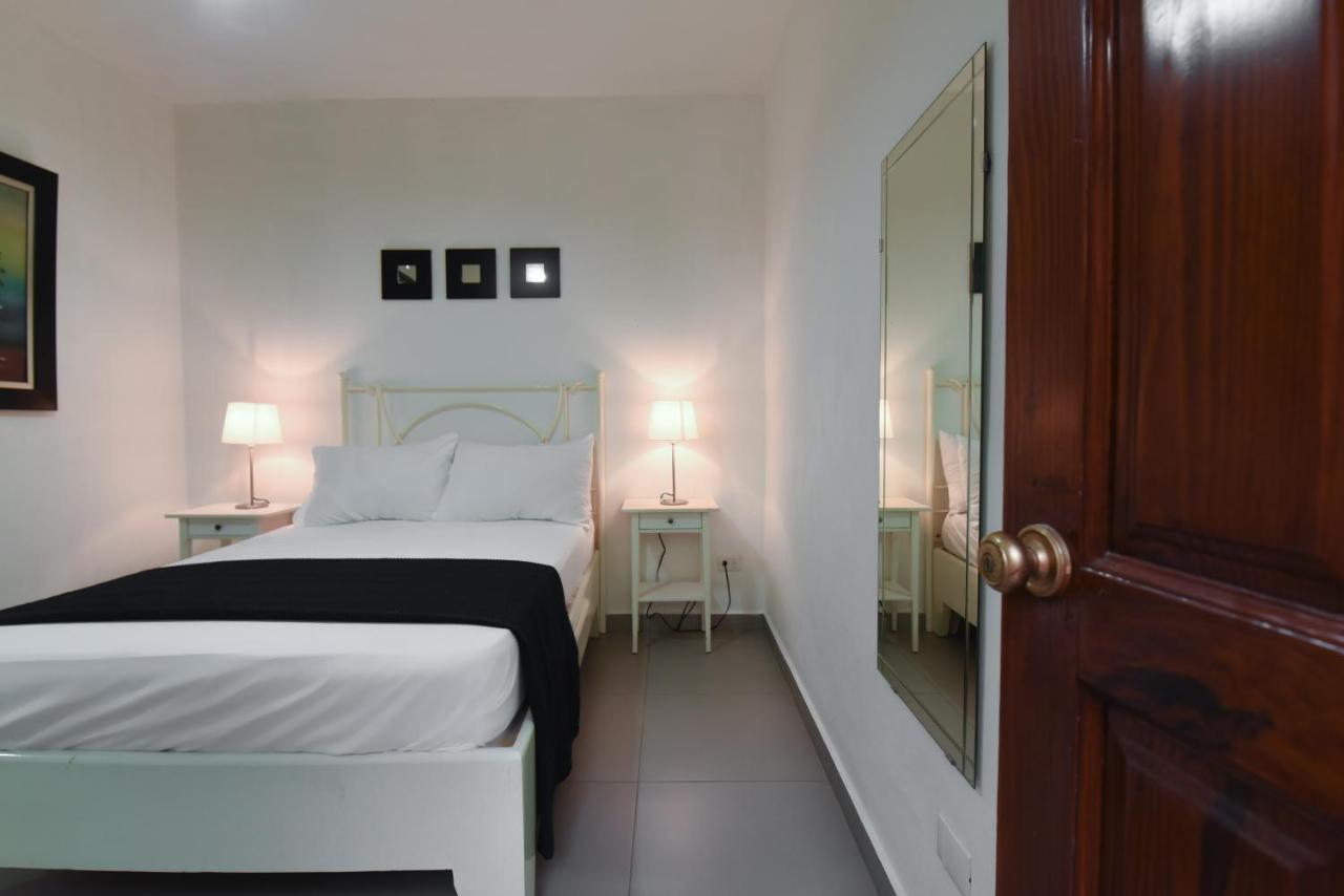 Ph 19 Guesthouse Hotel In Gazcue Saint-Domingue Chambre photo